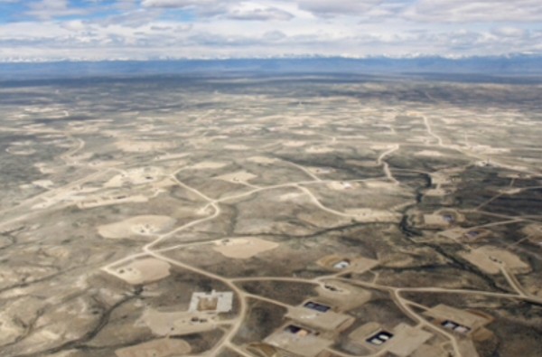 The first large-scale assessment of the impact of the oil and gas industry on the landscape of the United States + Canada-the vegetation & the large crop land